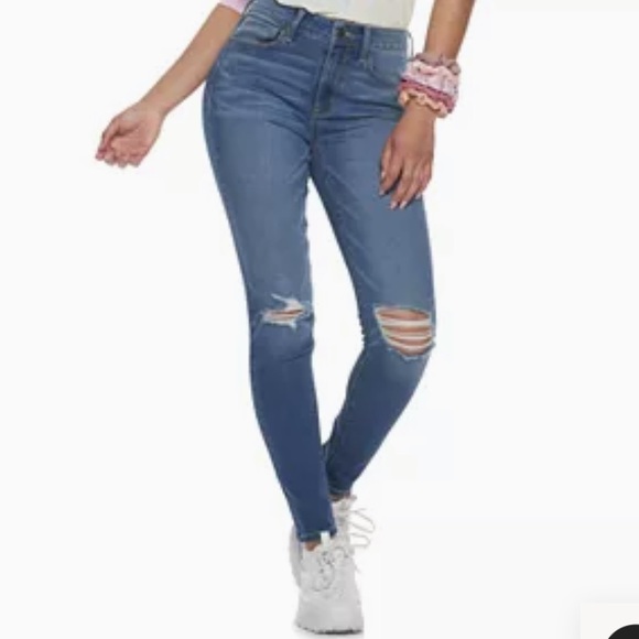 SOLD - Picture 3 of 13